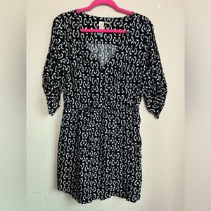 Mimi Chica Penguin Print Black and White Roll Tab Sleeve V-Neck Shirt Dress L 🐧